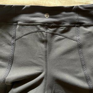 Lululemon Capri Leggings - Size 6
